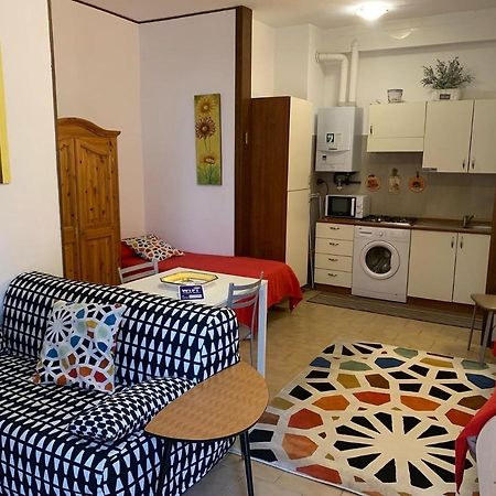 Appartamento Affitti Brevi Verona Colors/G.B. Rossi Friendly Eksteriør bilde