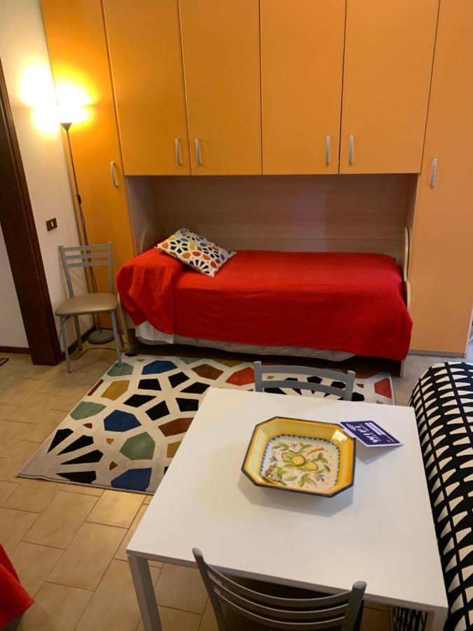 Appartamento Affitti Brevi Verona Colors/G.B. Rossi Friendly Eksteriør bilde