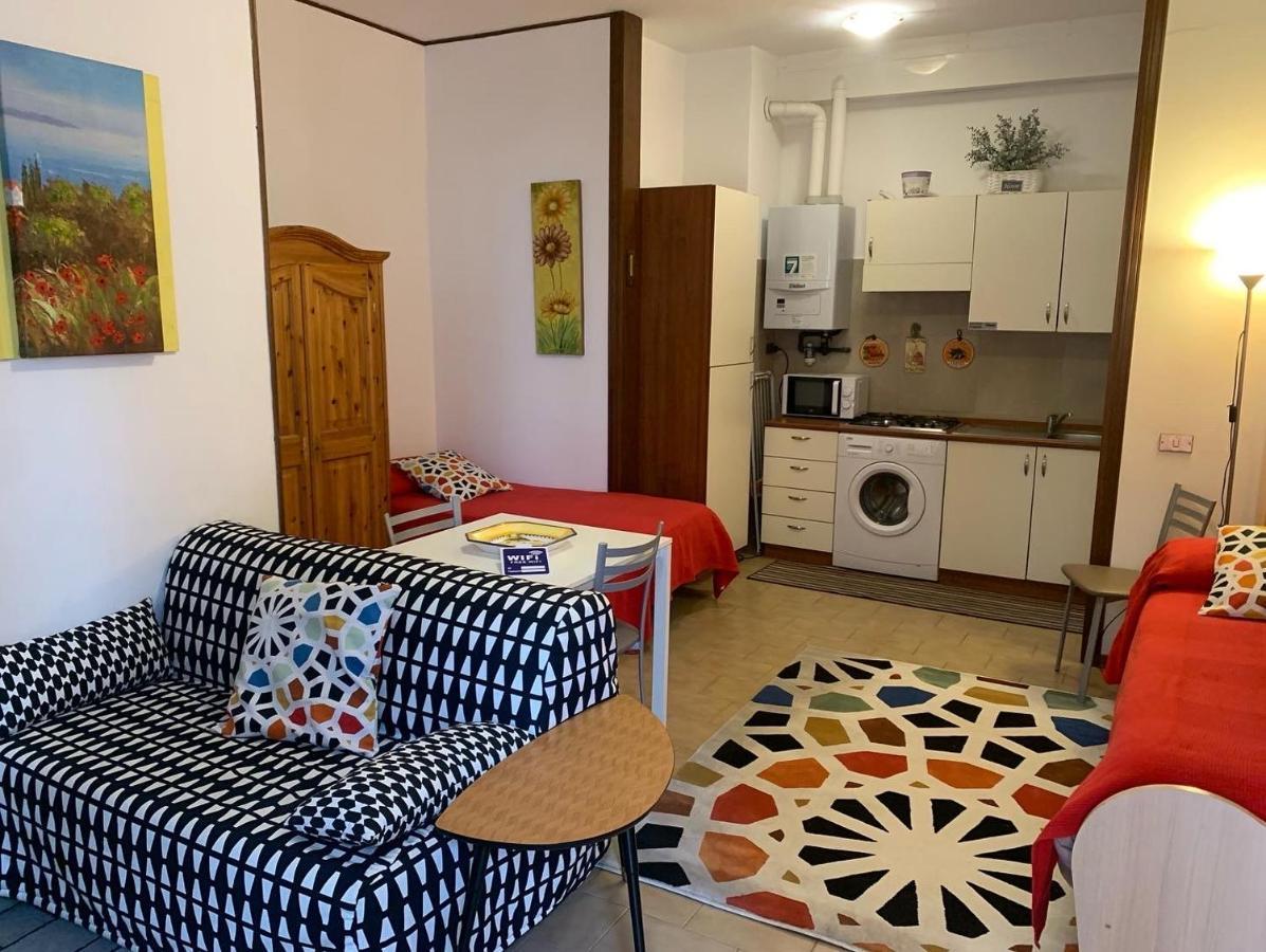 Appartamento Affitti Brevi Verona Colors/G.B. Rossi Friendly Eksteriør bilde